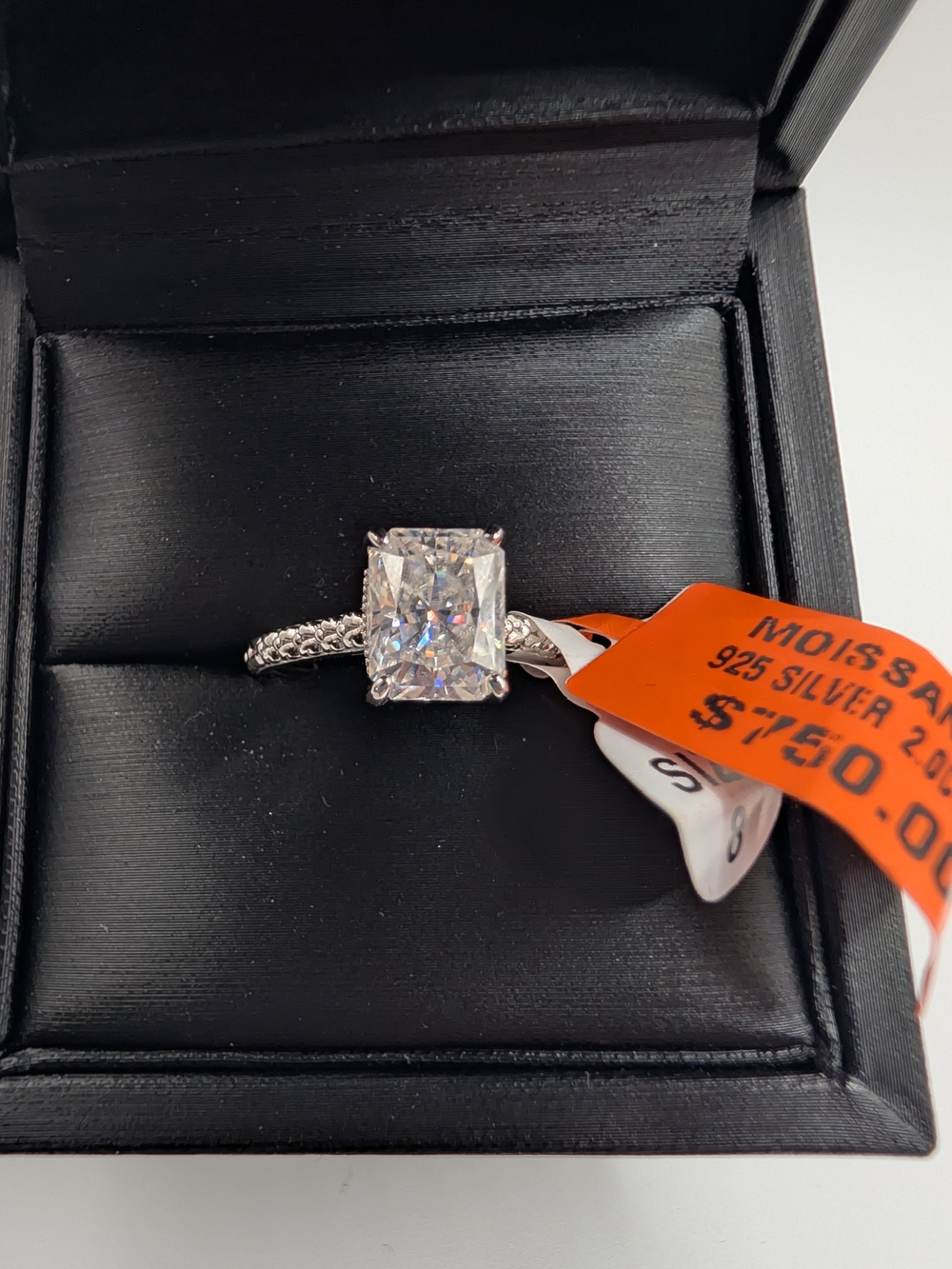​NWT 2.0 CTW Radiant Cut Moissanite Ring 925 Sterling Silver Size 8